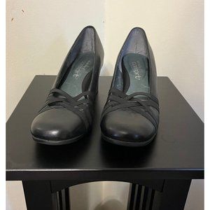 Strictly Comfort Womens Black Pandora Heels Size 6